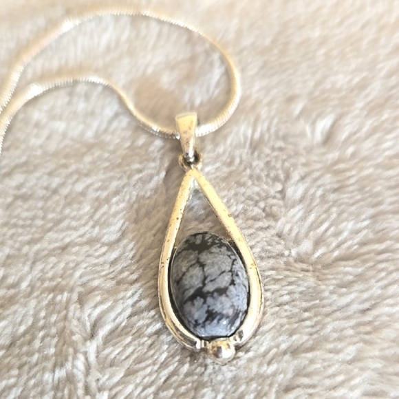 #141 Vintage Silver Necklace - Picture 2 of 2